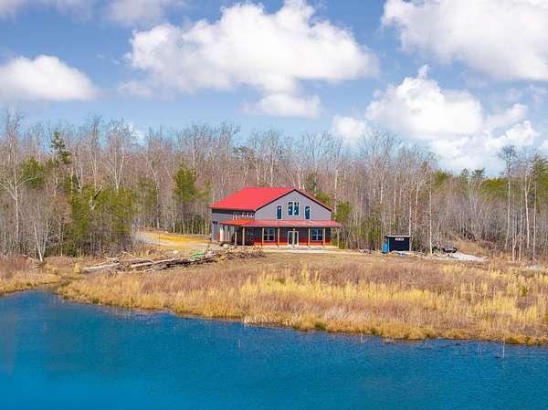 10.4 Acres of Recreational Land with Home for Sale in Graysville, Tennessee