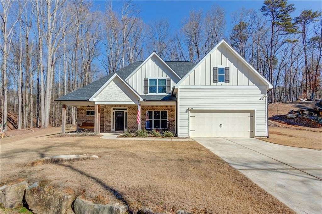 2.3 Acres of Residential Land with Home for Sale in Jefferson, Georgia