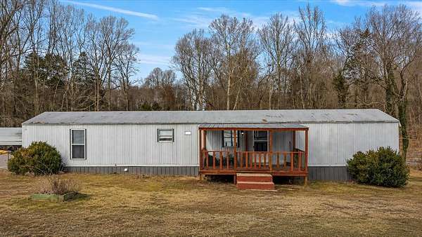 7 Acres of Land with Home for Sale in Lewisburg, Kentucky
