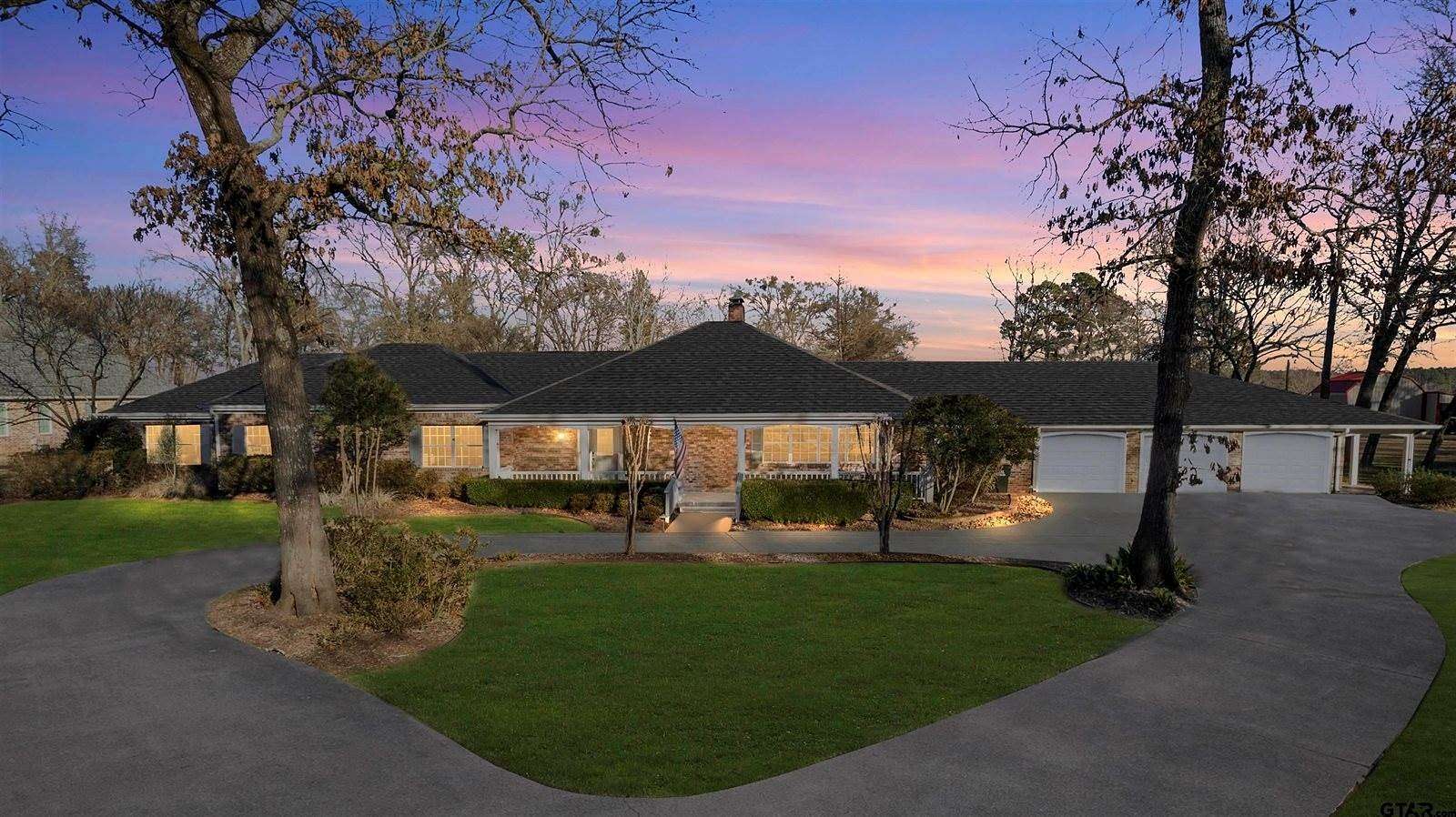 3.12 Acres of Residential Land with Home for Sale in Tyler, Texas