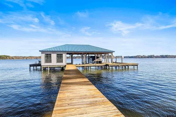 3.12 Acres of Land with Home for Sale in Tyler, Texas