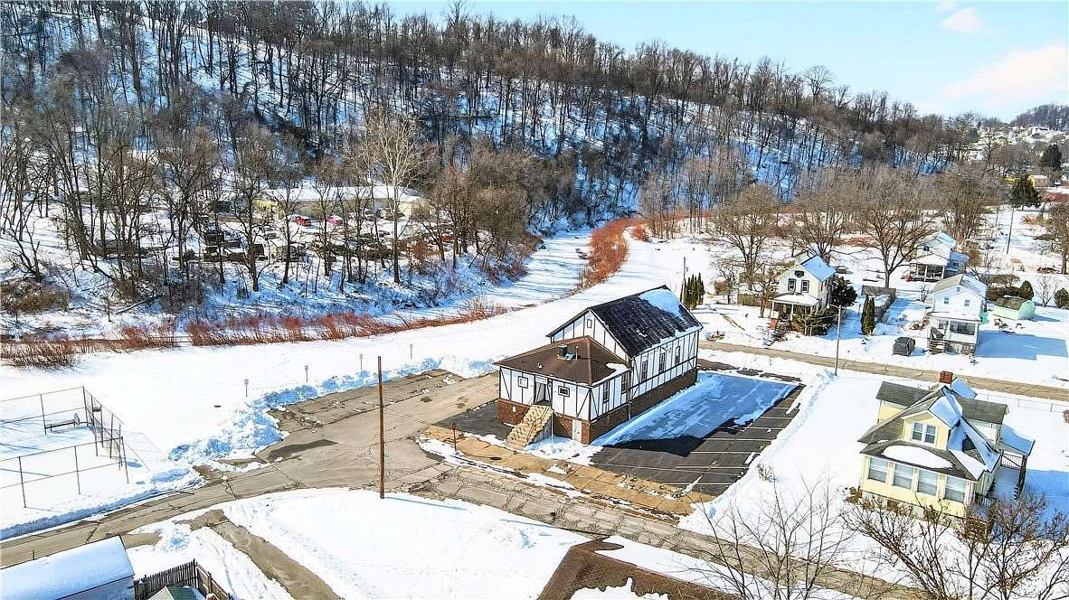 0.35 Acres of Mixed-Use Land for Sale in Jeannette, Pennsylvania