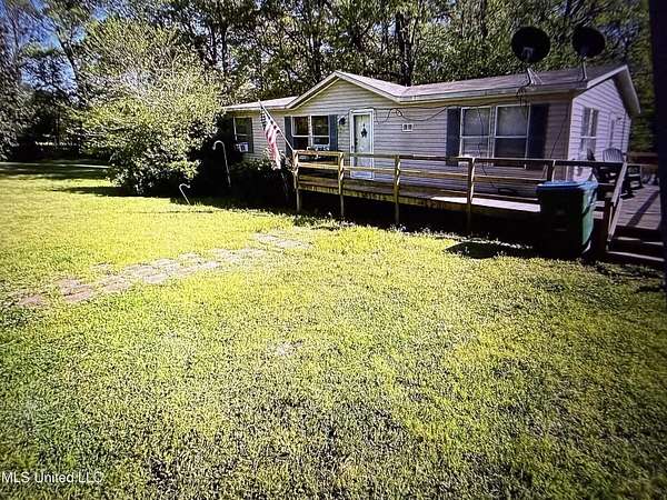 10 Acres of Recreational Land with Home for Sale in Hernando, Mississippi