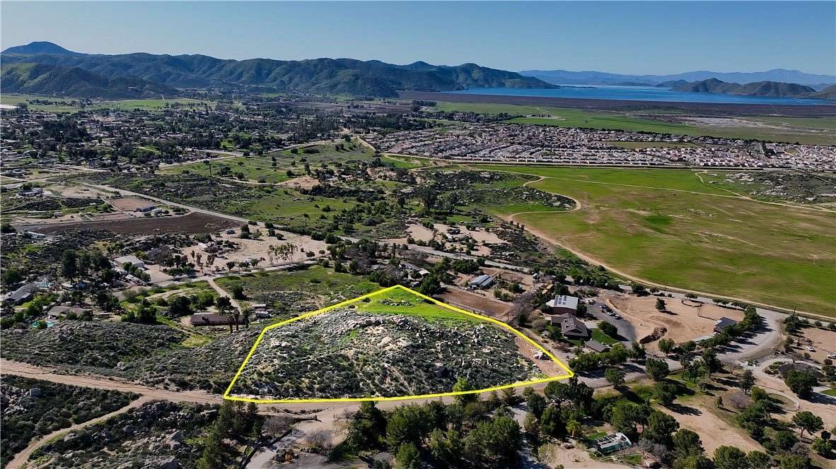 4.65 Acres of Residential Land for Sale in Hemet, California