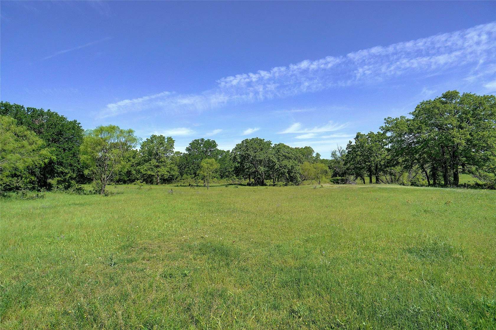 21 Acres of Recreational & Residential Land for Sale in Springtown, Texas