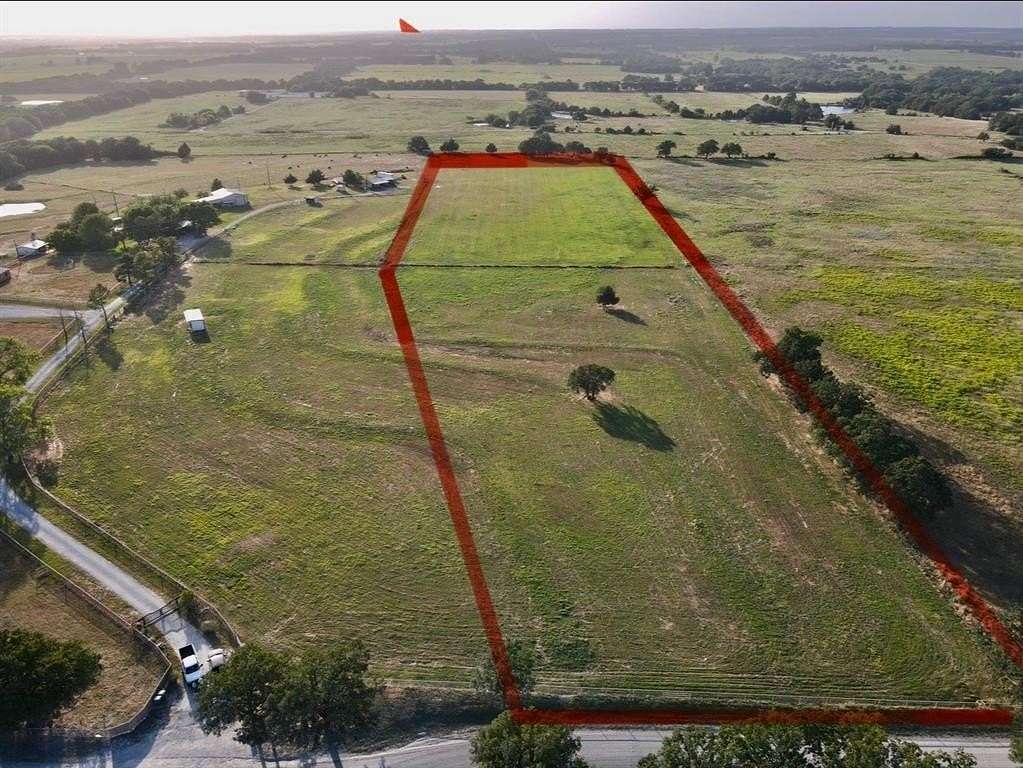 12 Acres of Land for Sale in Bowie, Texas