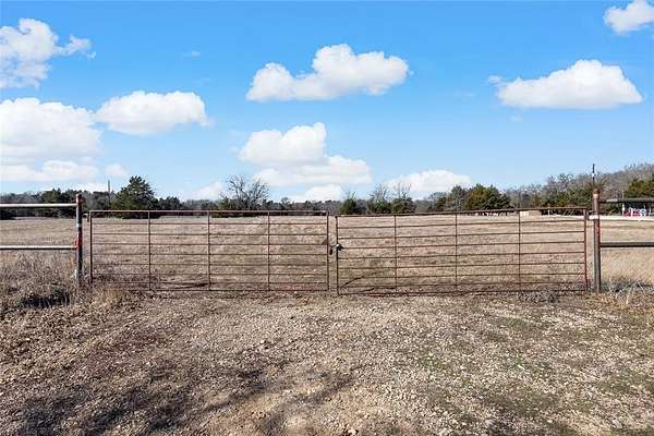 37.3 Acres of Recreational Land for Sale in Cumby, Texas