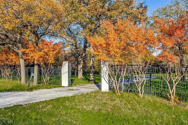 17 Acres of Land for Sale in Flower Mound, Texas