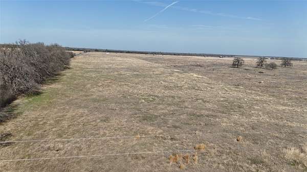 10.3 Acres of Agricultural Land for Sale in Kerens, Texas
