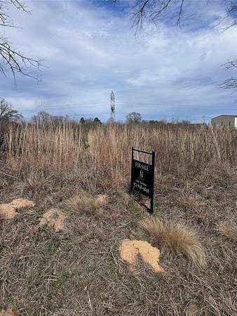 5 Acres of Residential Land for Sale in LaRue, Texas