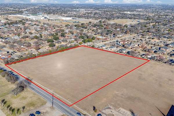 10 Acres of Residential Land for Sale in DeSoto, Texas