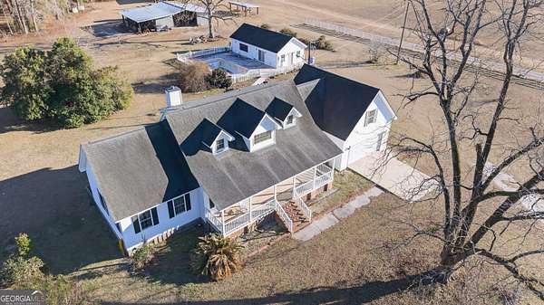 3 Acres of Land with Home for Sale in Newington, Georgia