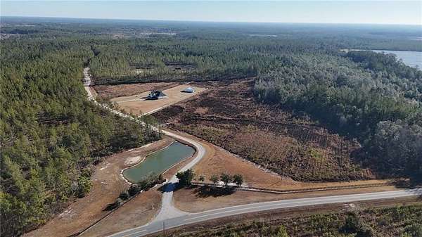 20.3 Acres of Recreational Land with Home for Sale in Manor, Georgia