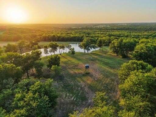 20.7 Acres of Land with Home for Sale in Sherman, Texas