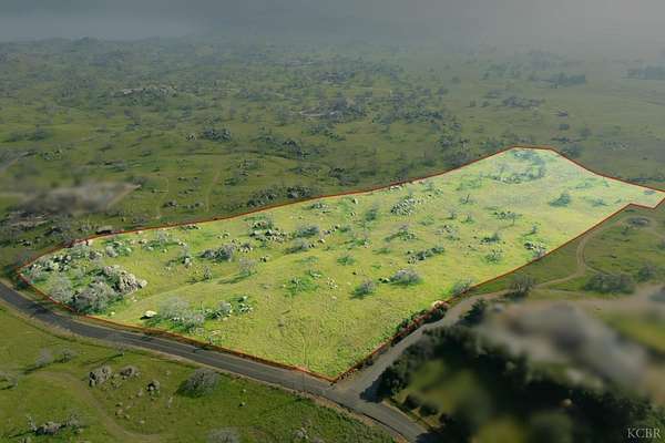 20 Acres of Agricultural & Residential Land for Sale in Clovis, California