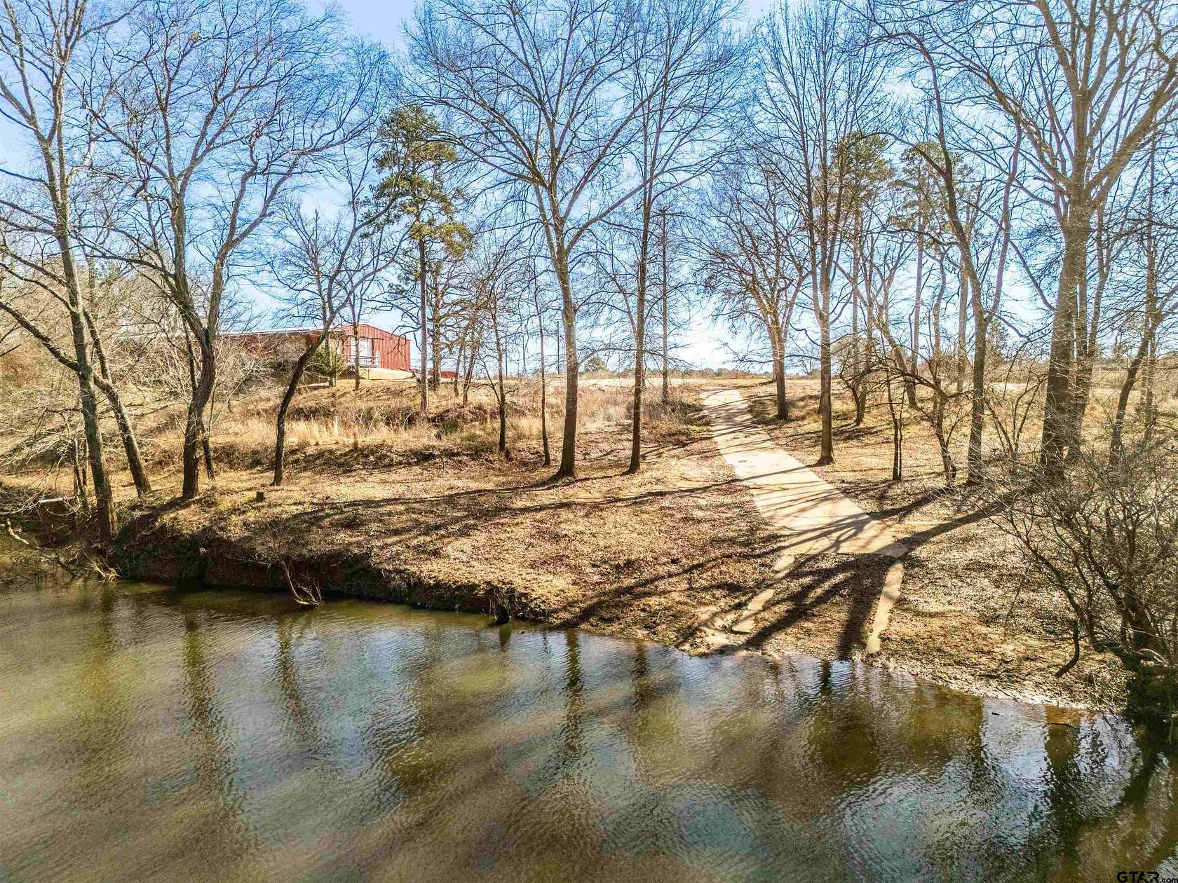 9.77 Acres of Land for Sale in Cuney, Texas