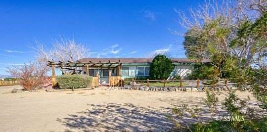 4.59 Acres of Land with Home for Sale in Ridgecrest, California