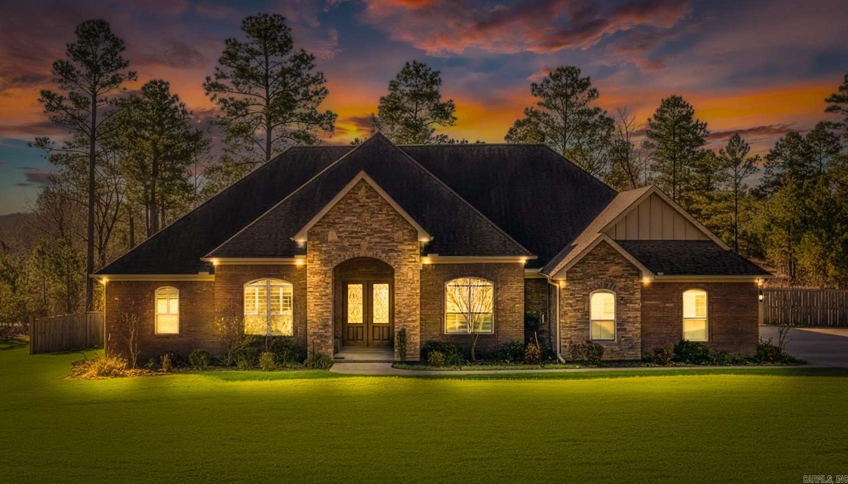 3.28 Acres of Residential Land with Home for Sale in Little Rock, Arkansas