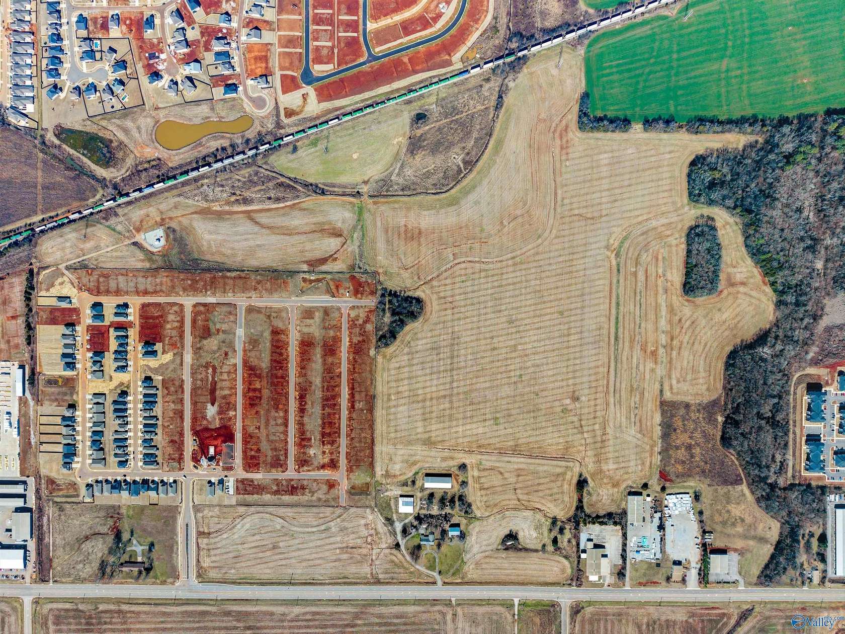 27.9 Acres of Improved Commercial Land for Sale in Huntsville, Alabama