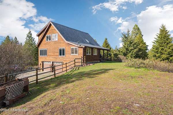 10.5 Acres of Land with Home for Sale in Spirit Lake, Idaho