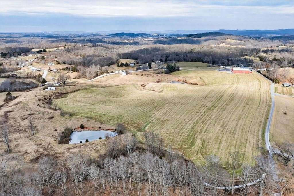 65 Acres of Land for Sale in Byrdstown, Tennessee