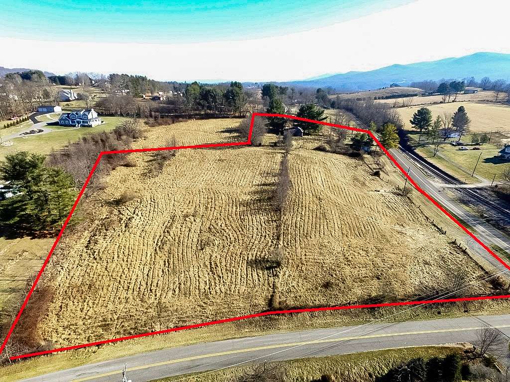 4.83 Acres of Land for Sale in Wytheville, Virginia