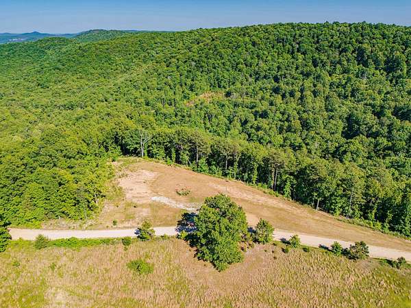 9.58 Acres of Recreational Land for Sale in Flippin, Arkansas