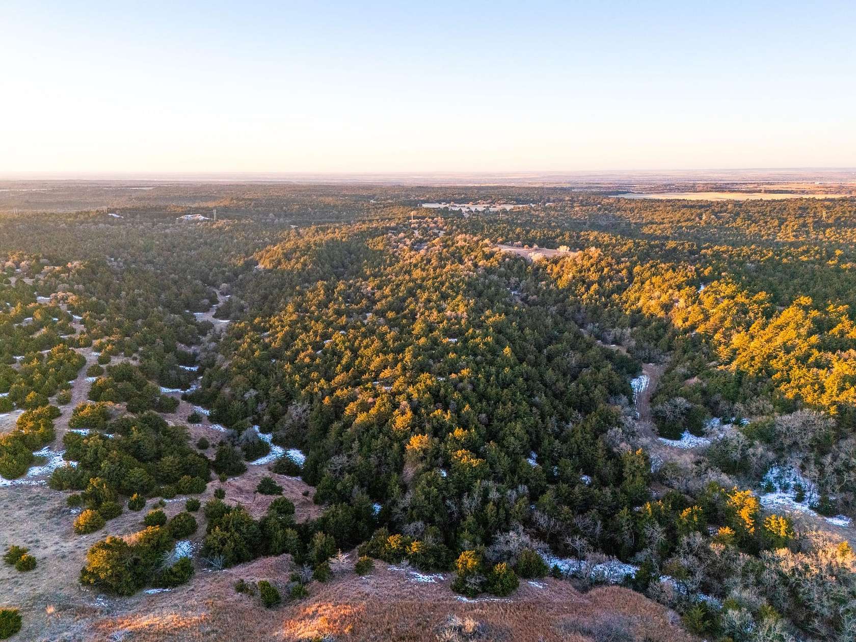 685 Acres of Land for Sale in Mooreland, Oklahoma