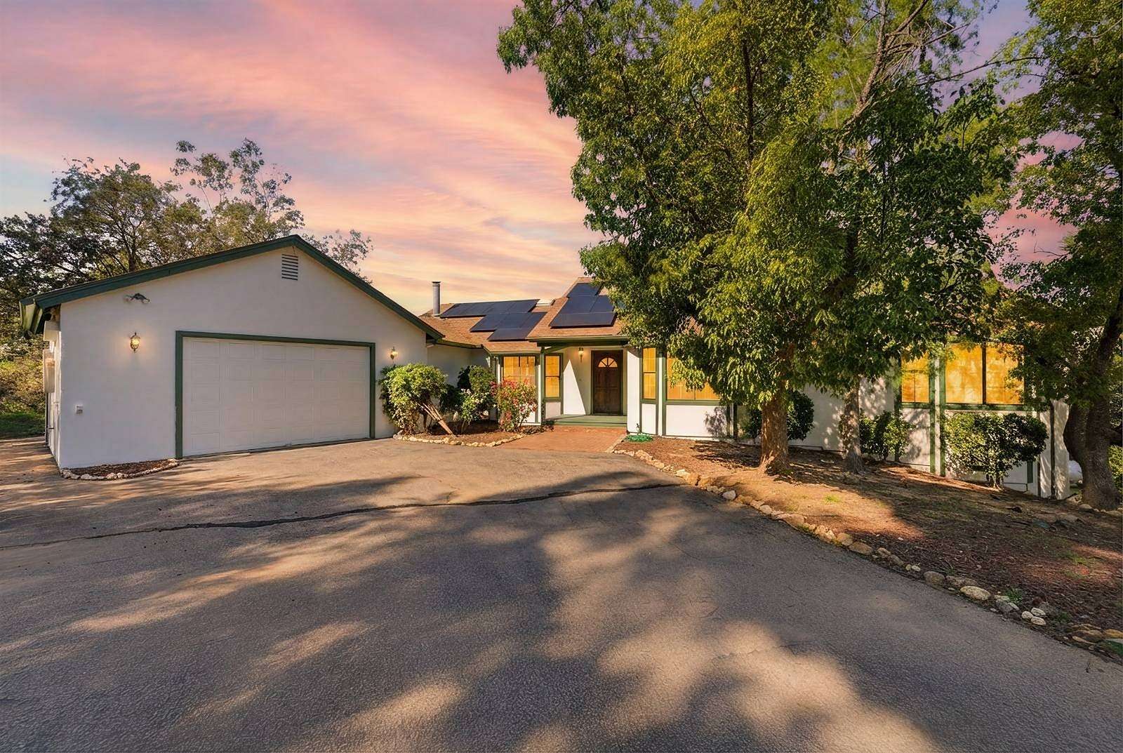 4 Acres of Residential Land with Home for Sale in Ramona, California