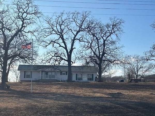 2 Acres of Residential Land with Home for Sale in Coalgate, Oklahoma