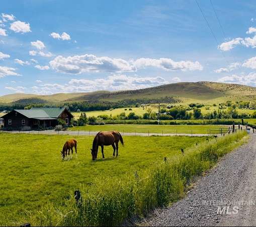 5.17 Acres of Land with Home for Sale in Weiser, Idaho