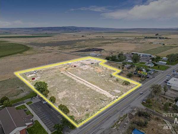 7.78 Acres of Mixed-Use Land for Sale in Hollister, Idaho