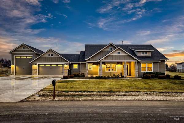 2 Acres of Land with Home for Sale in Caldwell, Idaho