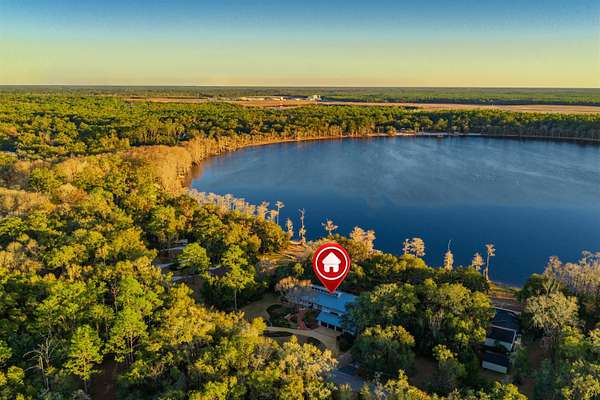 7.18 Acres of Residential Land with Home for Sale in Tallahassee, Florida