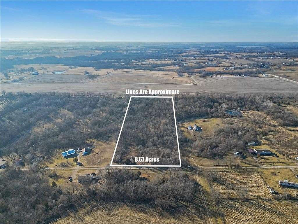 8.67 Acres of Land for Sale in Centerview, Missouri