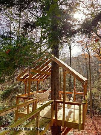 5.59 Acres of Residential Land with Home for Sale in Cresco, Pennsylvania