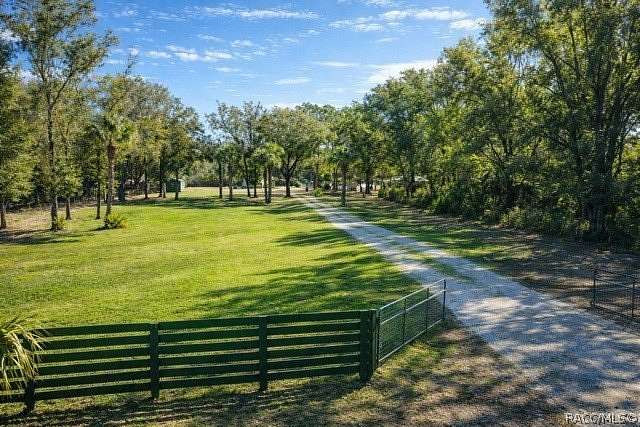0.95 Acres of Residential Land for Sale in Crystal River, Florida