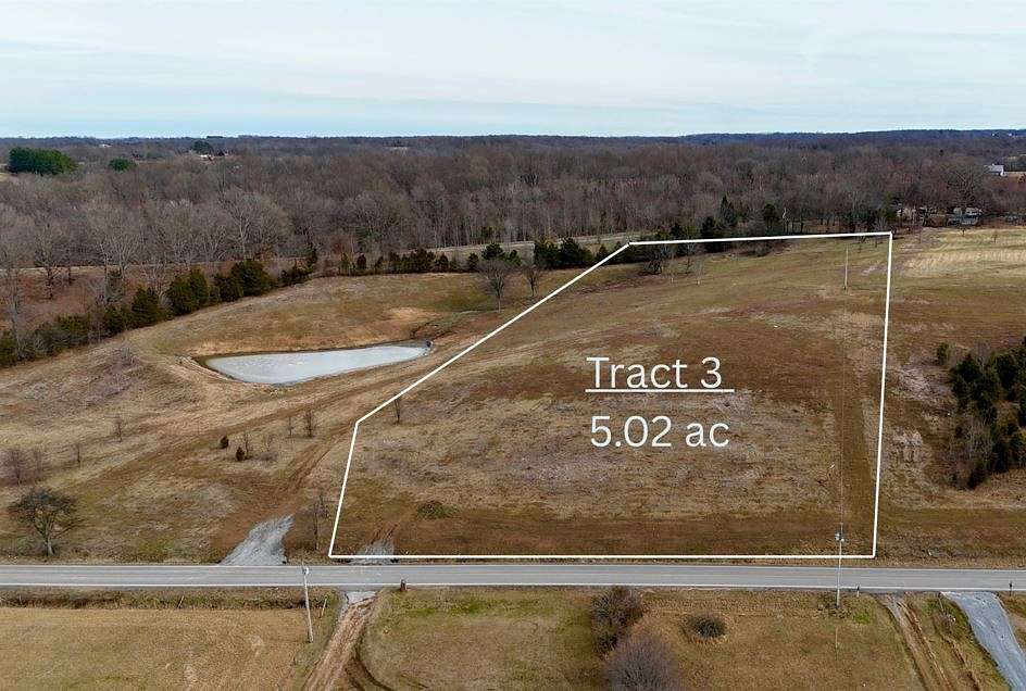 5 Acres of Residential Land for Sale in Bethpage, Tennessee