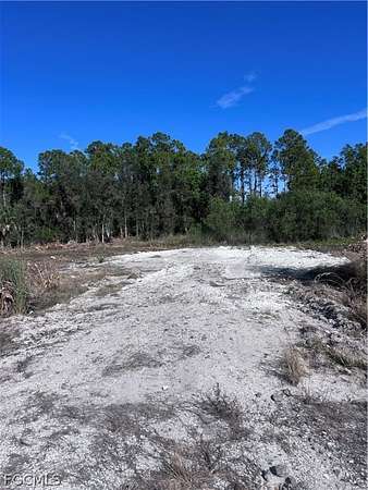 0.25 Acres of Land for Sale in Lehigh Acres, Florida