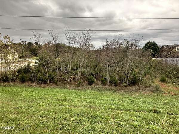 1.37 Acres of Commercial Land for Sale in Dandridge, Tennessee