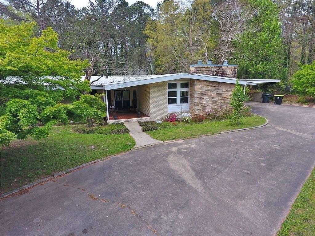 1.83 Acres of Land with Home for Sale in Alexander City, Alabama