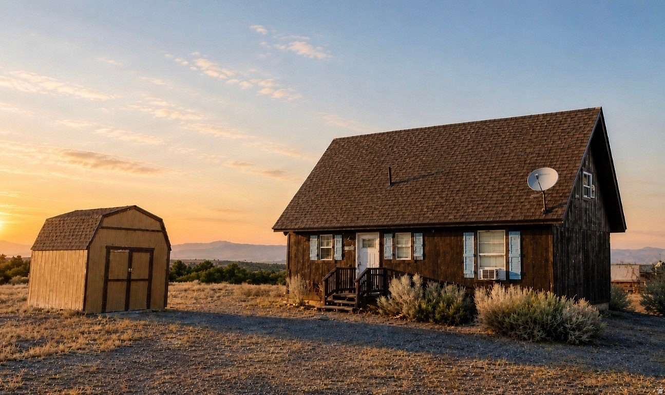 2.5 Acres of Land with Home for Sale in Duchesne, Utah