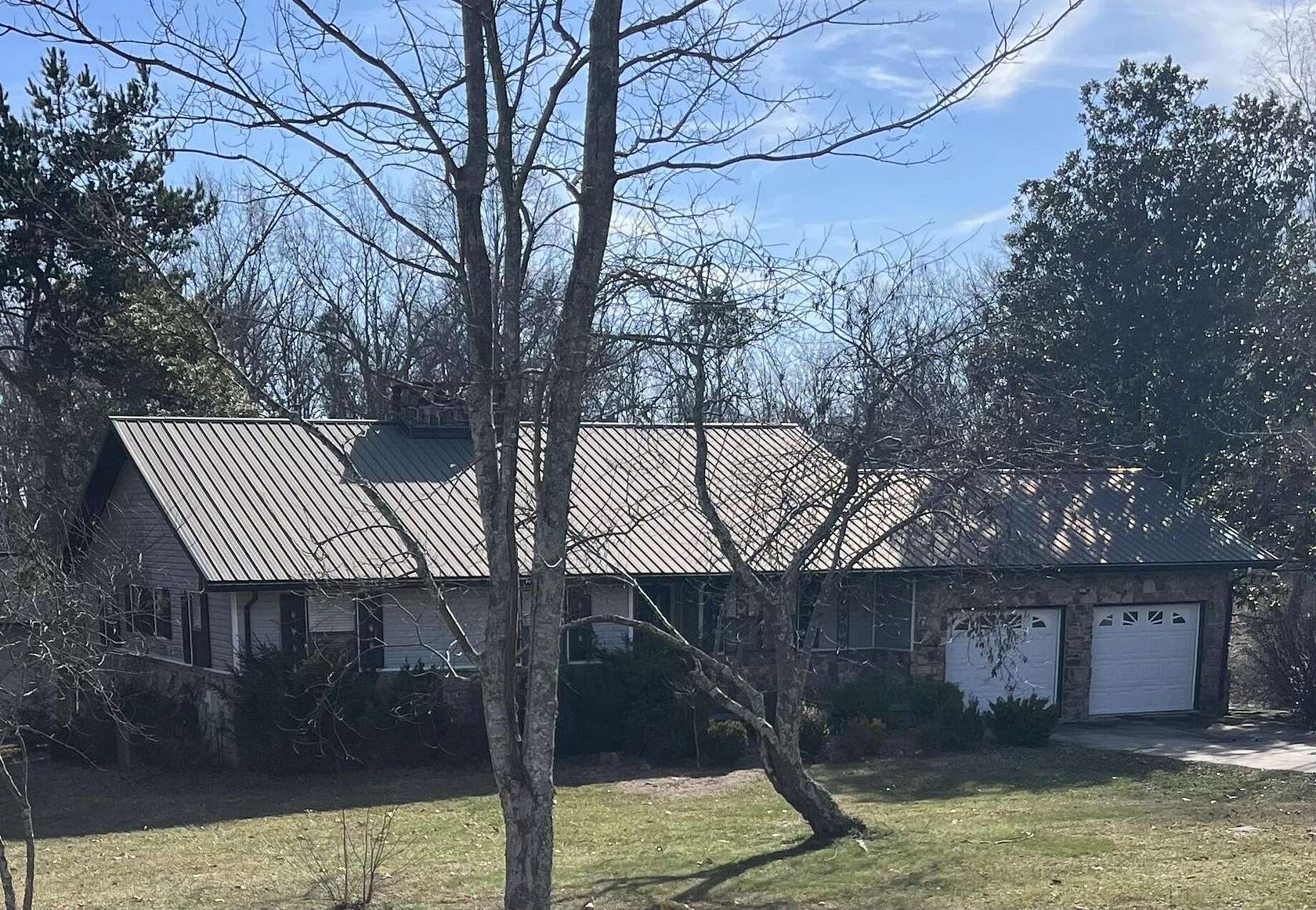 4 Acres of Residential Land with Home for Auction in Grimsley, Tennessee