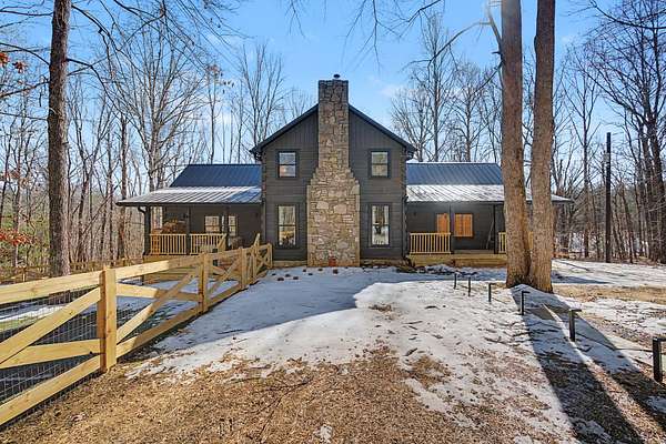 4.6 Acres of Residential Land with Home for Sale in Kingston Springs, Tennessee