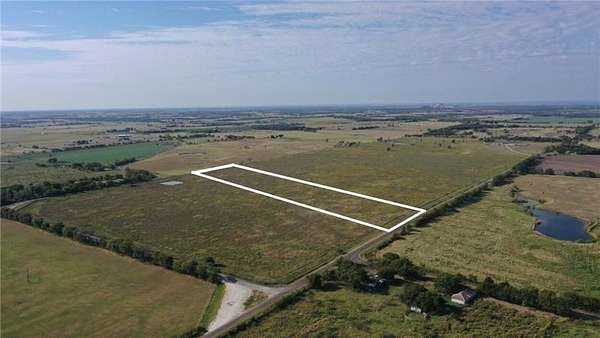 11 Acres of Land for Sale in Mart, Texas