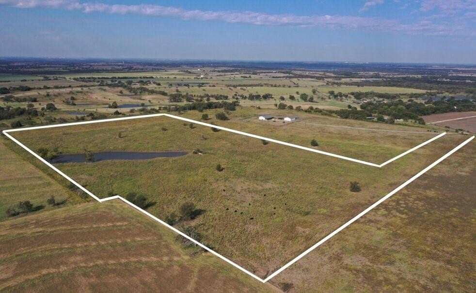 33 Acres of Land for Sale in Mart, Texas