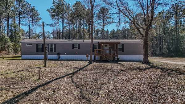 8 Acres of Residential Land with Home for Sale in Florala, Alabama
