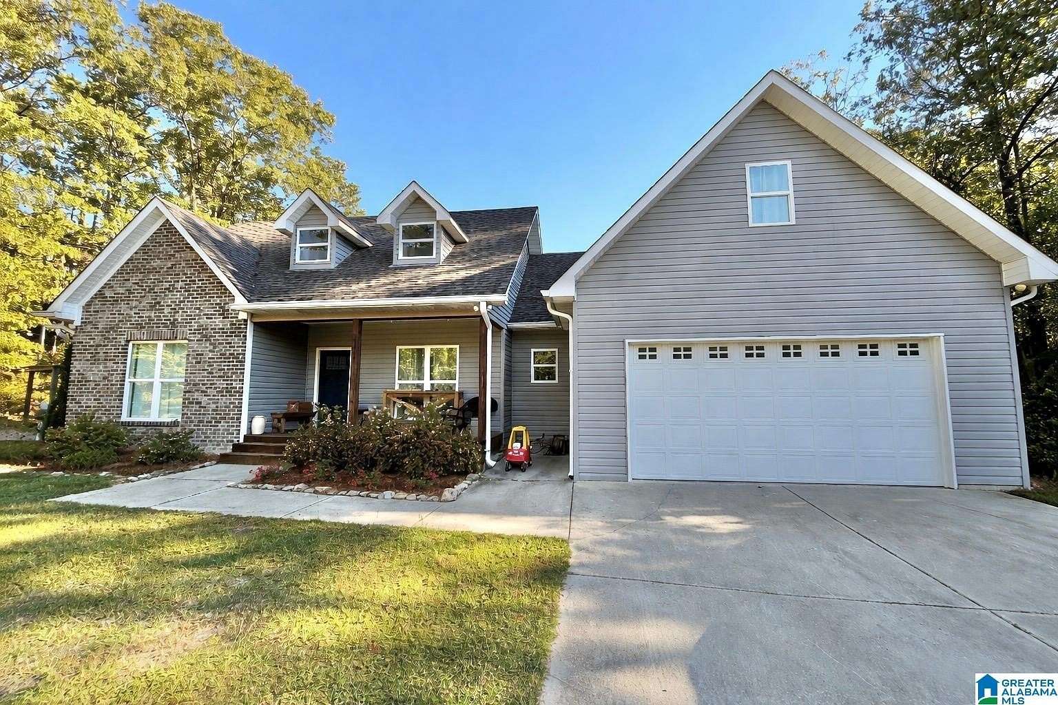 2.27 Acres of Residential Land with Home for Sale in Clanton, Alabama