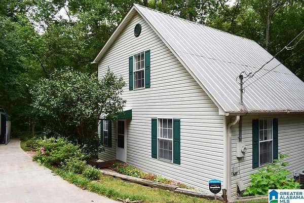 2 Acres of Residential Land with Home for Sale in Wedowee, Alabama