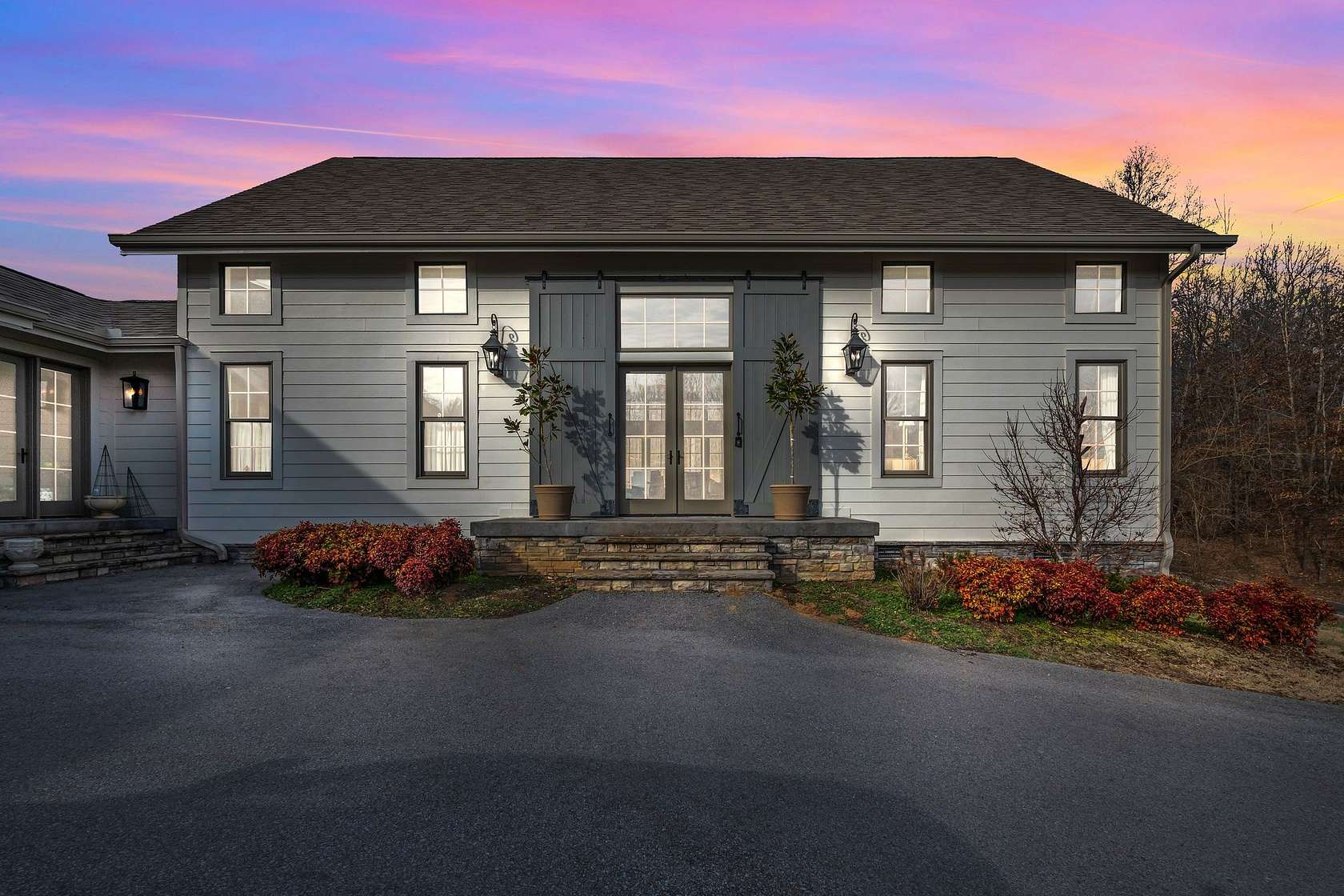 9.7 Acres of Land with Home for Sale in Dickson, Tennessee